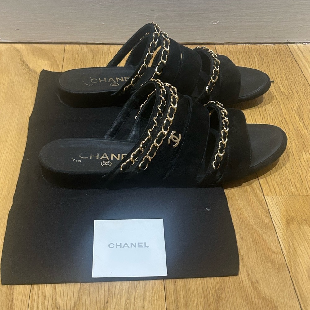 CHANEL Black Slides with Gold Chain Detail SZ 38